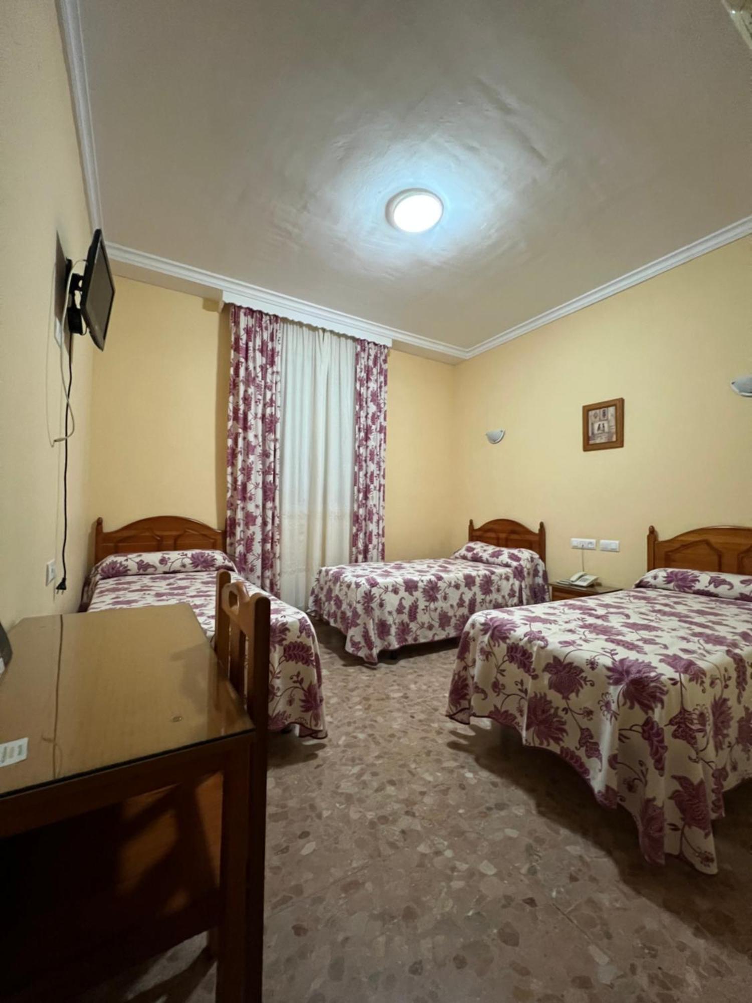 Hotel Chamizo El Arahal エクステリア 写真