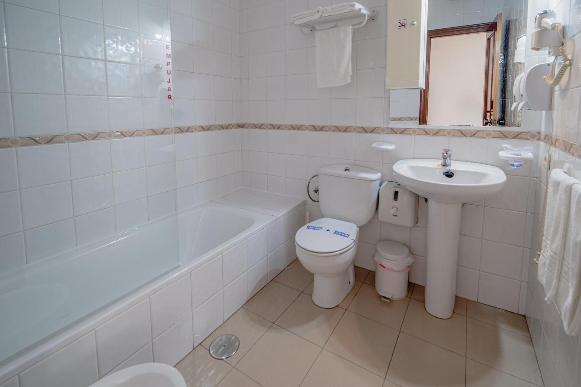 Hotel Chamizo El Arahal エクステリア 写真